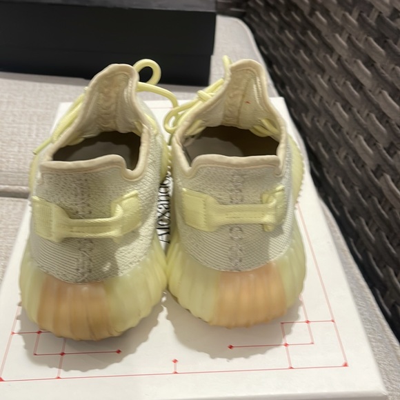 Authentic Yeezy Butters - Picture 3 of 5